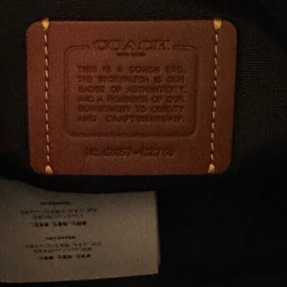 COACH Jamie  Bow Print CZ769 Camera Bag In Signature Canvas /Wristlet Option NWT - Picture 5 of 16